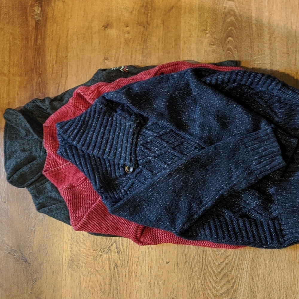 2T and 24 month boys fall/winter sweaters. Cat Jack, jumping beans, Zara brands